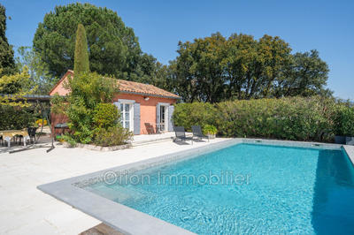 Maison - 198 m² - 8 pièces