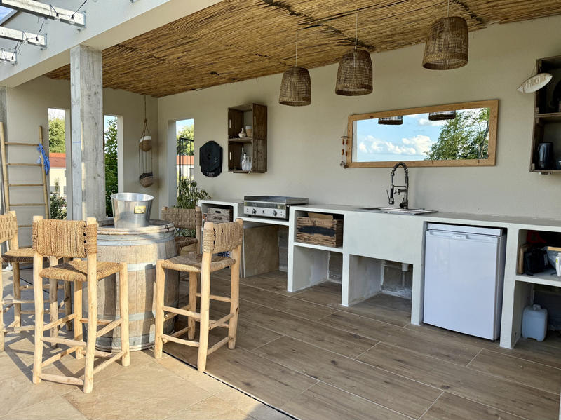 Maison - 223 m² - 8 pièces