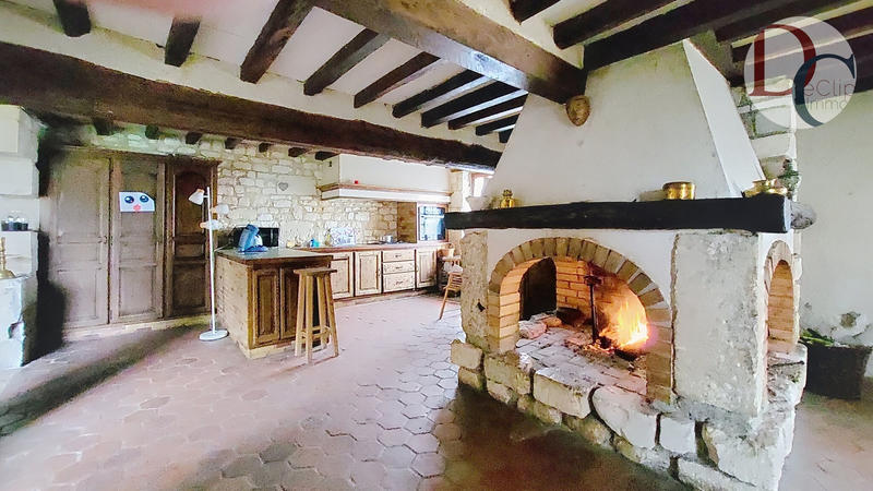 Maison - 220 m² - 6 pièces