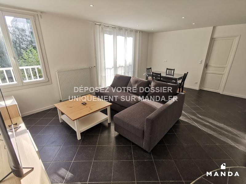 Chambre - 10 m² - 4 pièces