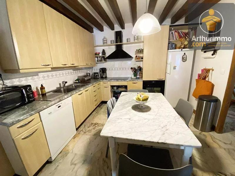 Maison - 343 m² - 12 pièces