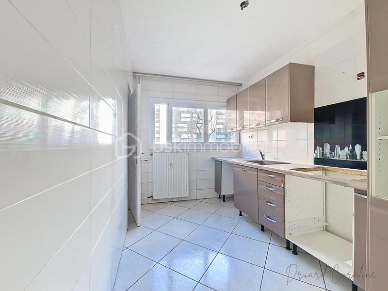 Appartement - 76 m² - 4 pièces