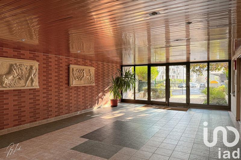 Appartement - 100 m² - 5 pièces