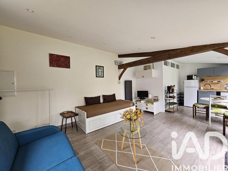 Maison - 312 m² - 9 pièces