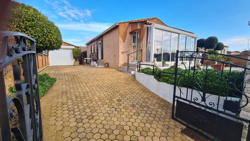 Maison - 90 m² - 5 pièces