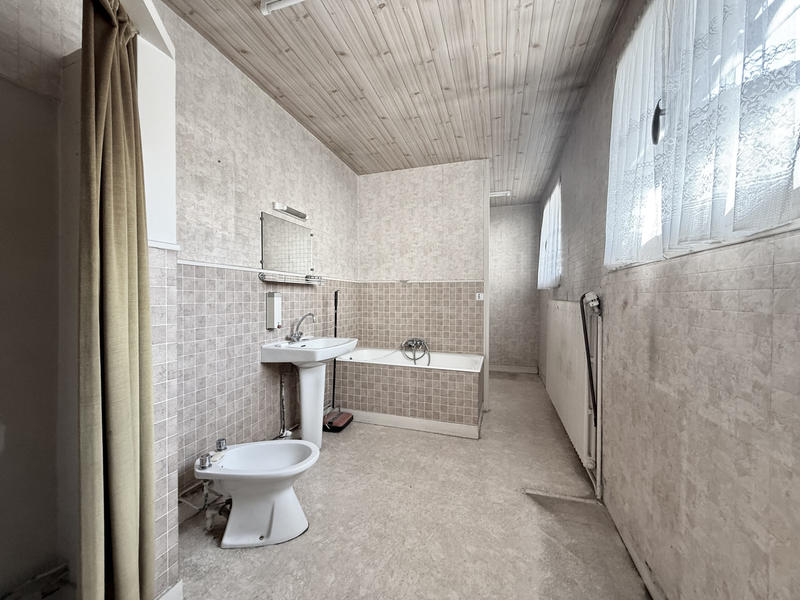 Immeuble - 311 m² - 6 pièces