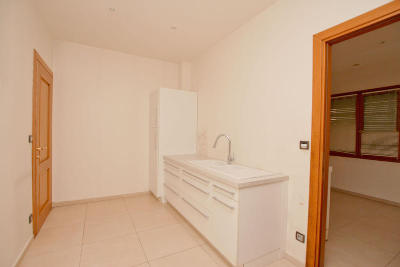 Maison - 337 m² - 5 pièces