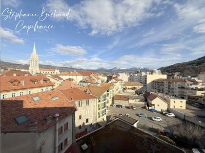 Appartement - 98 m² - 4 pièces