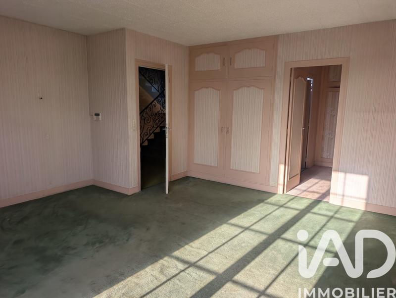 Maison - 184 m² - 8 pièces