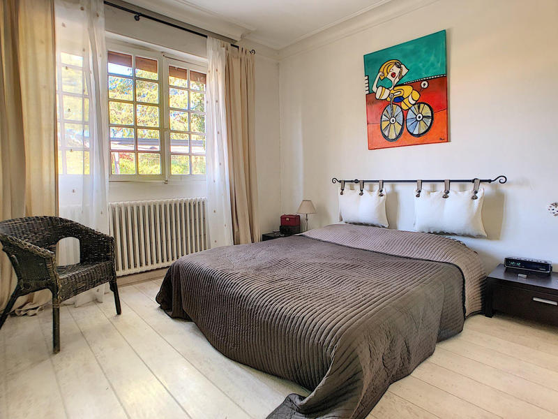 Villa - 195 m² - 7 pièces