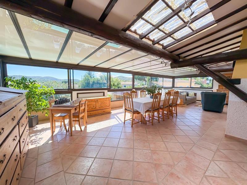 Appartement - 87 m² - 4 pièces