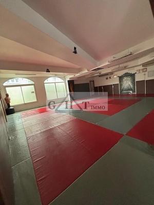 Local commercial - 280 m²