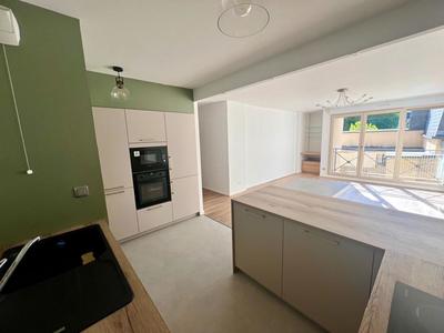 Appartement - 80 m² - 3 pièces