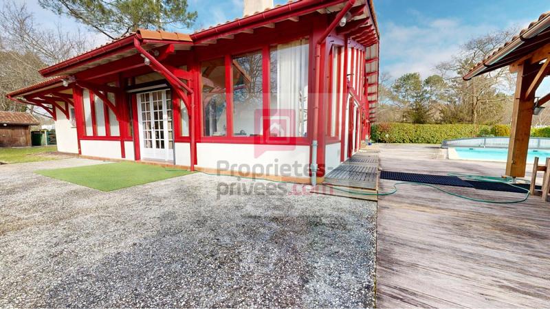 Maison - 185 m² - 5 pièces