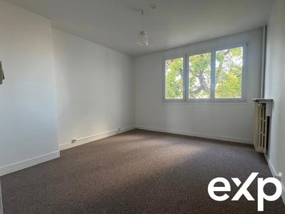 Appartement - 96 m² - 5 pièces