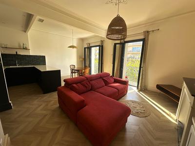 Appartement - 80 m² - 3 pièces