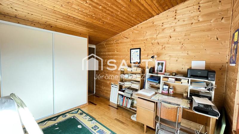 Maison - 180 m² - 10 pièces