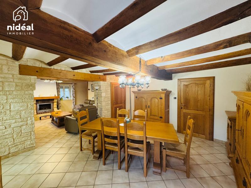 Maison - 217 m² - 4 pièces