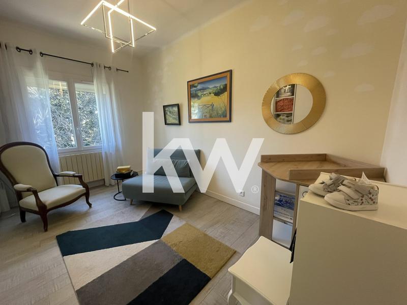 Maison - 192 m² - 7 pièces