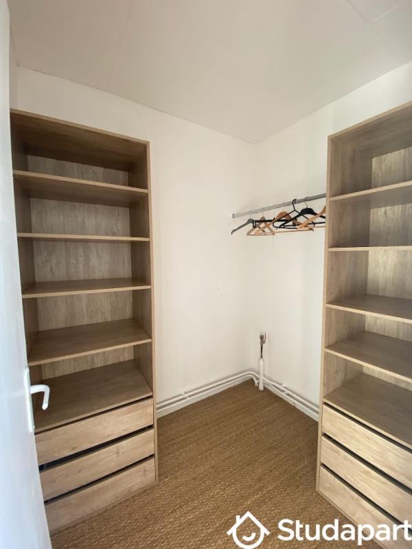 Chambre - 13 m² - 1 pièce