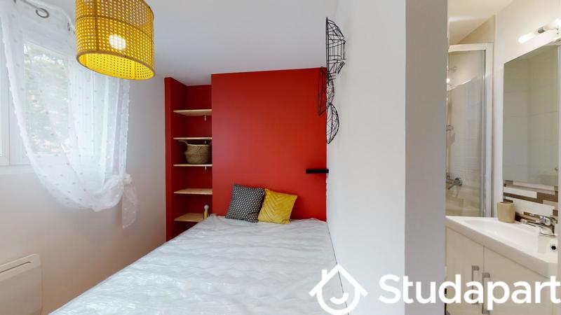 Chambre - 12 m² - 1 pièce