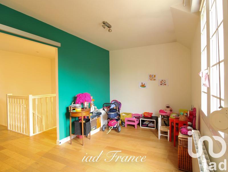 Maison - 200 m² - 7 pièces