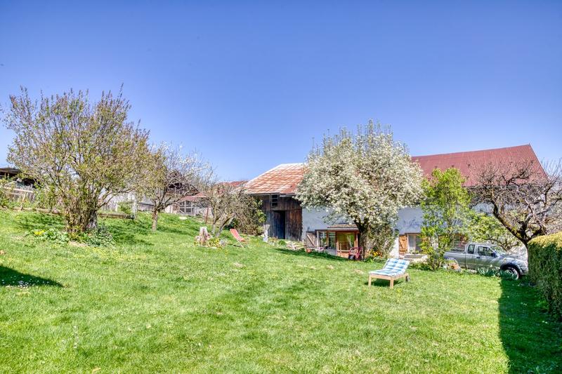Châlet - 527 m² - 4 pièces
