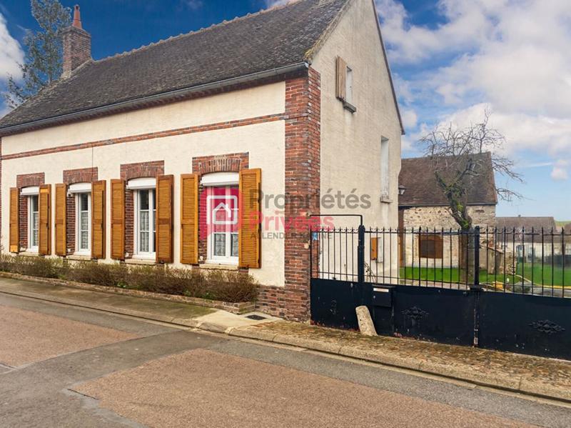 Maison - 110 m² - 5 pièces