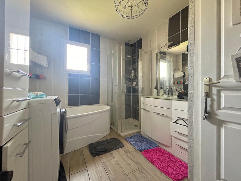 Maison contemporaine - 95 m² - 5 pièces