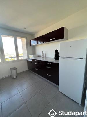 Chambre - 14 m² - 1 pièce