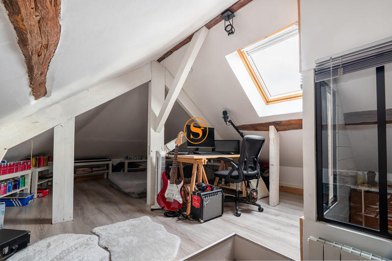 Maison - 183 m² - 7 pièces