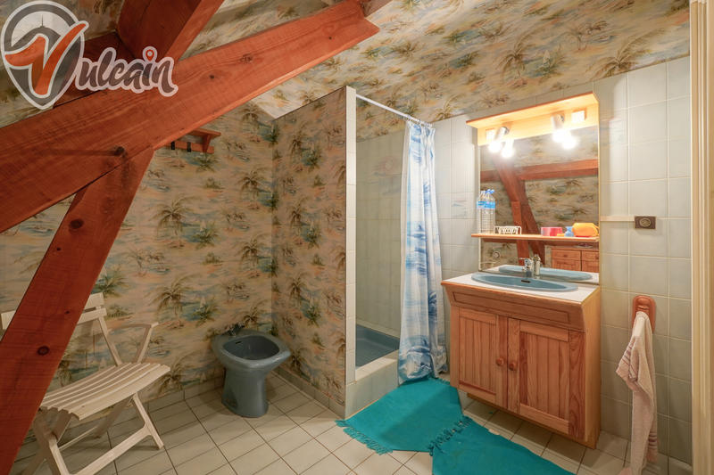 Maison - 207 m² - 5 pièces