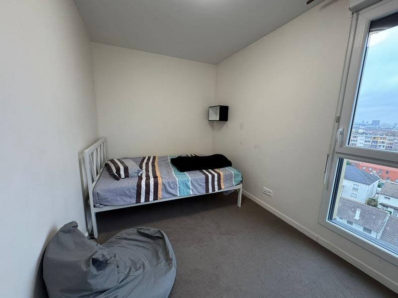 Appartement - 93 m² - 6 pièces