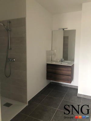 Appartement - 75 m² - 3 pièces