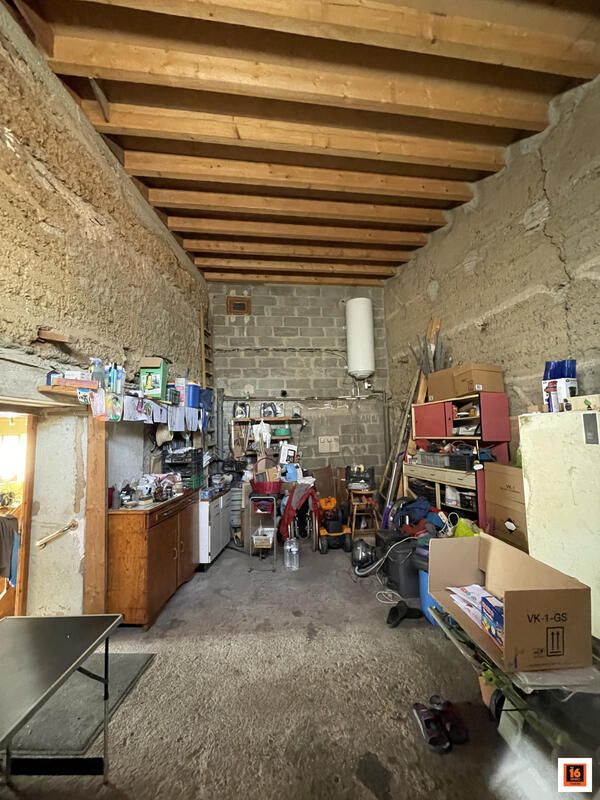 Maison - 200 m² - 7 pièces