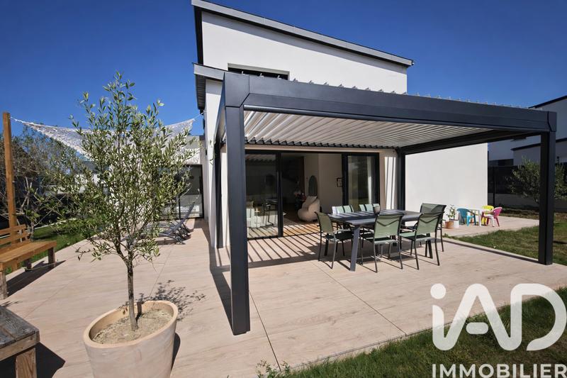 Maison - 122 m² - 5 pièces
