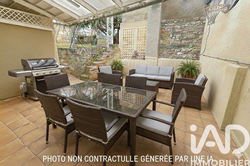 Maison de village - 157 m² - 8 pièces