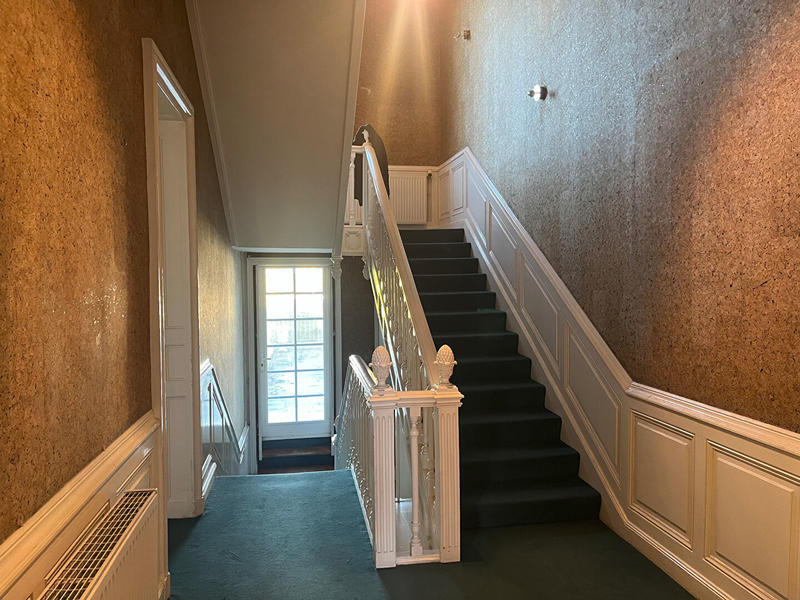 Maison - 211 m² - 6 pièces