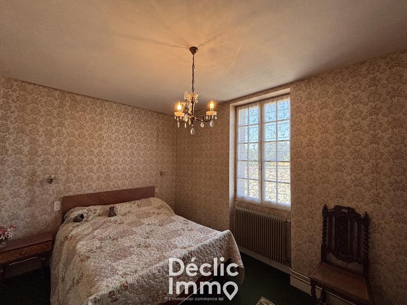 Maison - 165 m² - 9 pièces