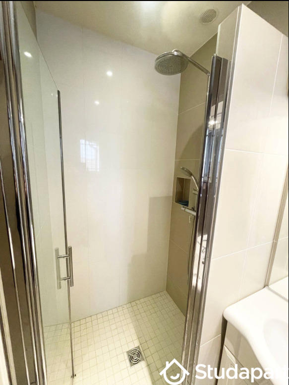 Chambre - 25 m² - 1 pièce