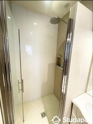 Chambre - 25 m² - 1 pièce