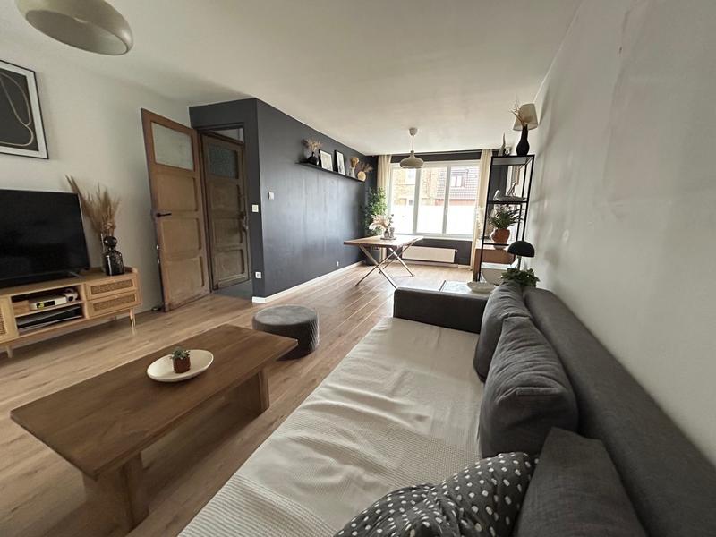 Maison - 93 m² - 4 pièces