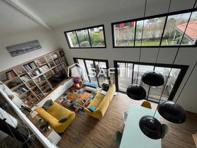 Maison - 135 m² - 5 pièces