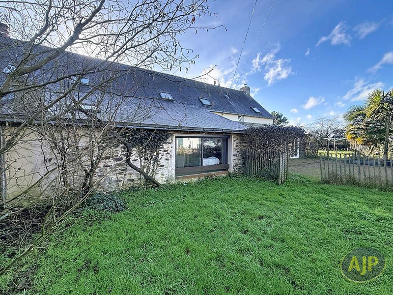 Maison - 175 m² - 8 pièces