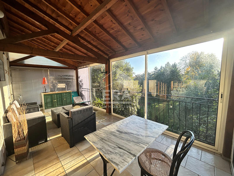 Maison - 512 m² - 14 pièces