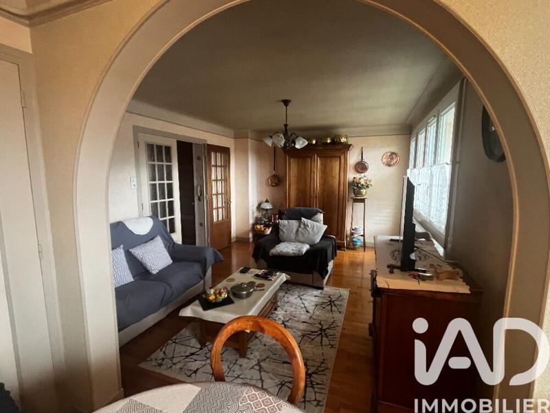 Appartement - 93 m² - 5 pièces