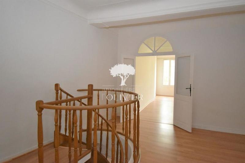 Maison - 210 m² - 7 pièces