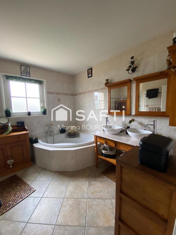 Maison - 140 m² - 5 pièces