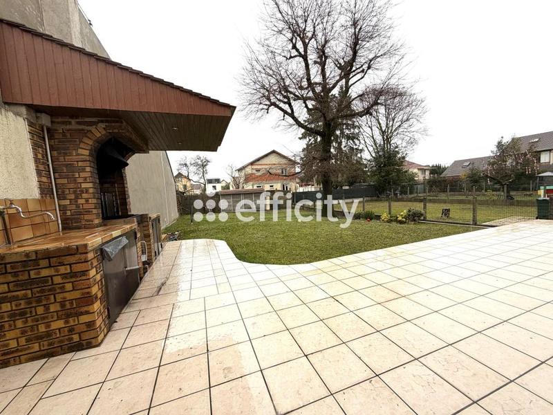 Maison - 149 m² - 6 pièces