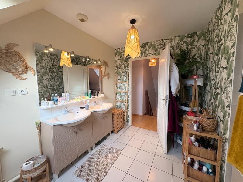 Maison - 115 m² - 5 pièces